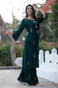 Women's Rosh Green Kurta And Pant Set - S