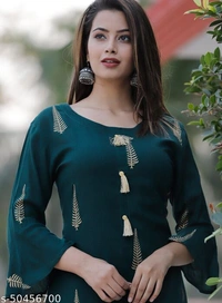 Women's Rosh Green Kurta And Pant Set - S