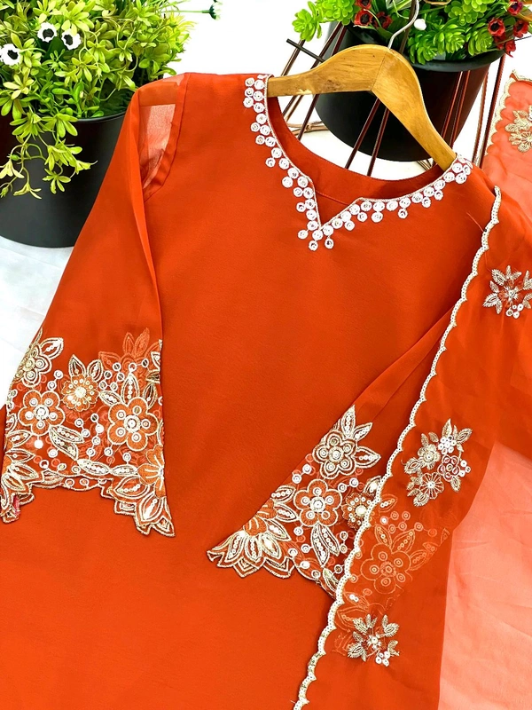 Latest Heavy Fauc Georgette Plazzo Suit - L