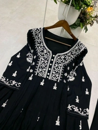 Summer Special Thread Work Plazzo Suit - L