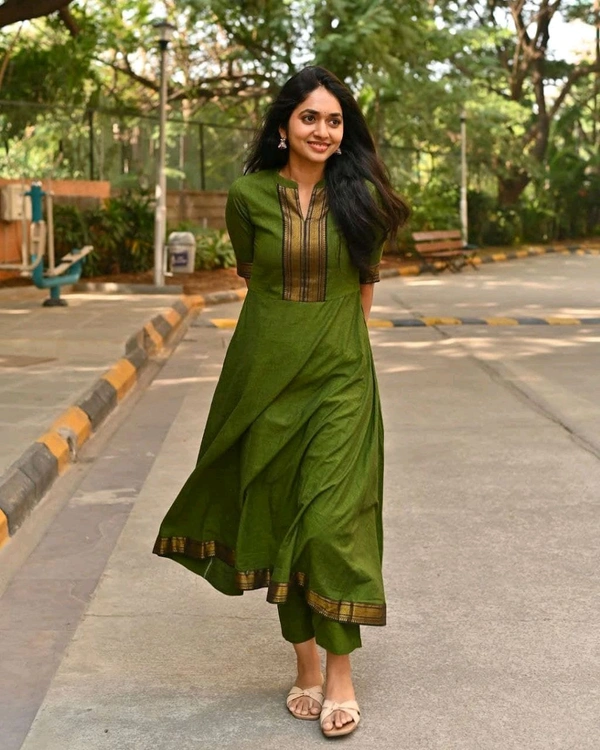 Pure Chanderi Kurti With Pant Set - XL