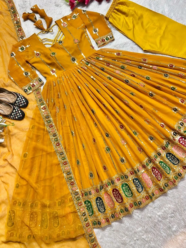 Real Modelling Anarkali Suit - L