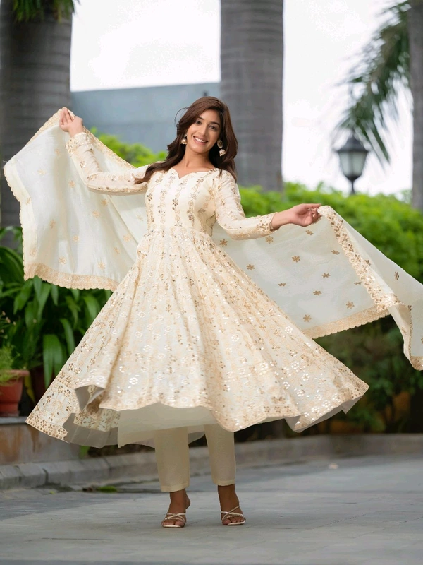 Readymade Alia Cut Anarkali Suit - L