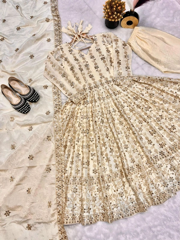Readymade Alia Cut Anarkali Suit - L