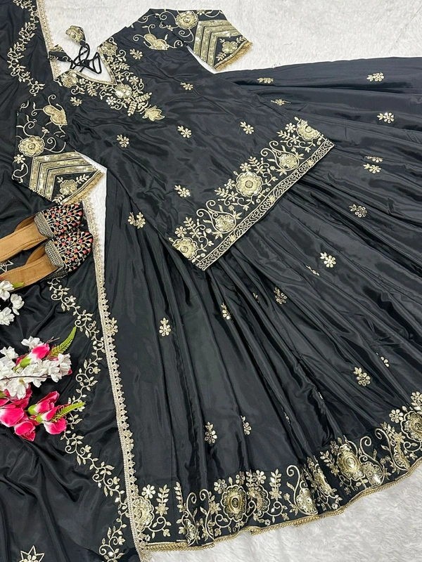Heavy Embroidery Work Indo Western Lehenga Choli - L