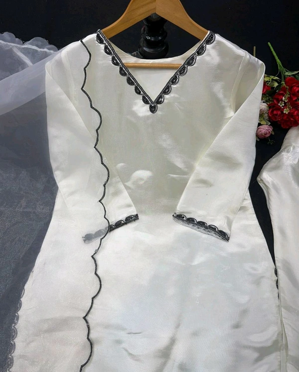 Jimmy Choo Silk Farsi Salwar Suit - L