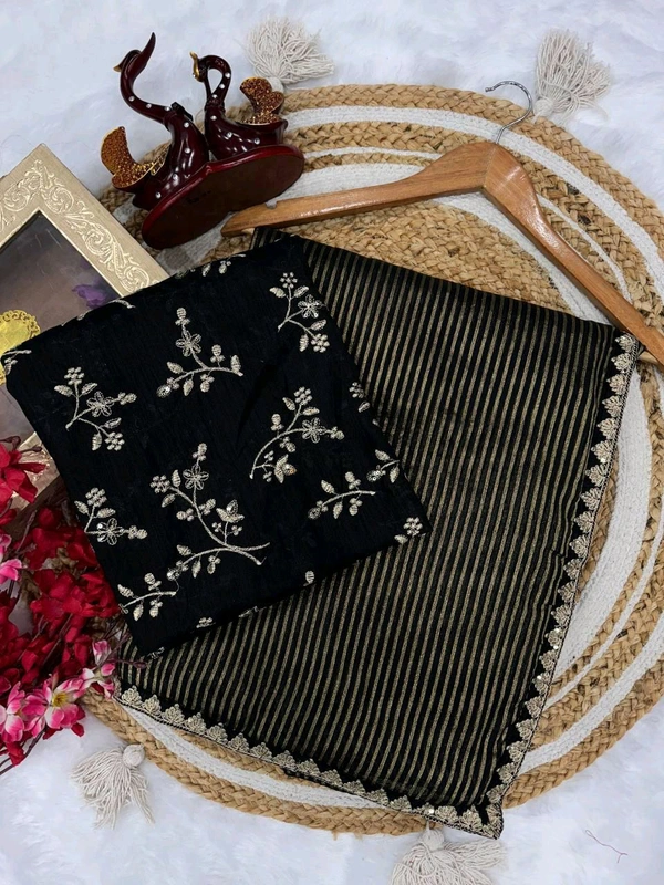 Designer Zari Embroidery Work Saree With Blouse Piece