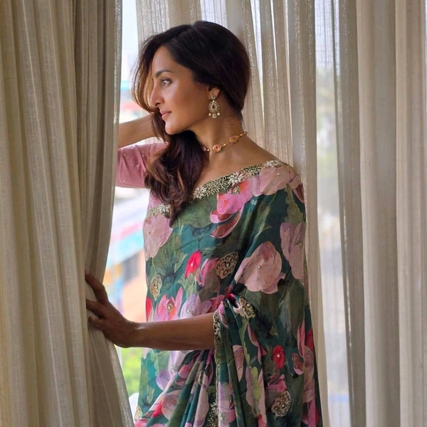 Soft Tebi Silk Saree With Blouse Piece