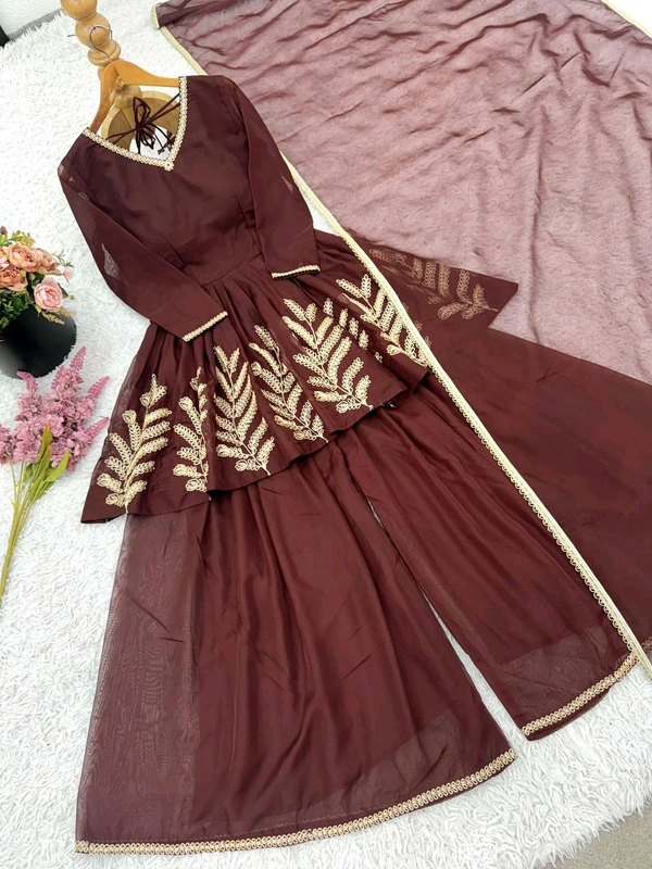 Elegant Coding Embroidery Suit Set - XL