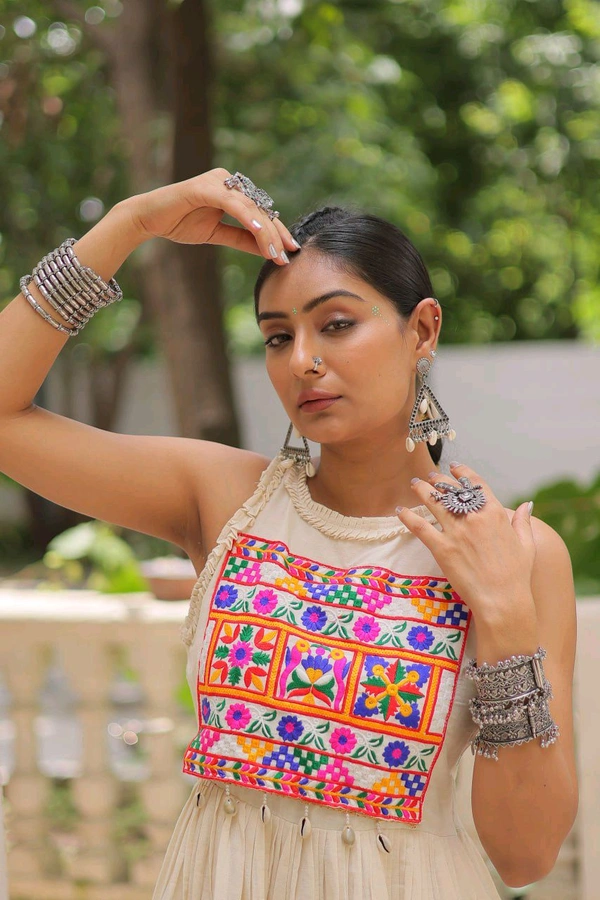 Multi Thready Embroidery Gown For Navratri - L