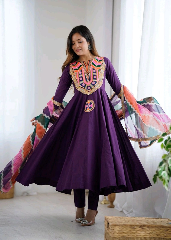 Real Modelling Shoot Designer Gown With Bottom and Duppata Set - L, Purple