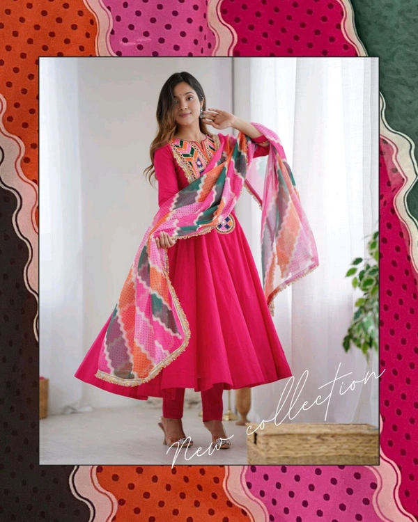 Real Modelling Shoot Designer Gown With Bottom and Duppata Set - M, Mandy