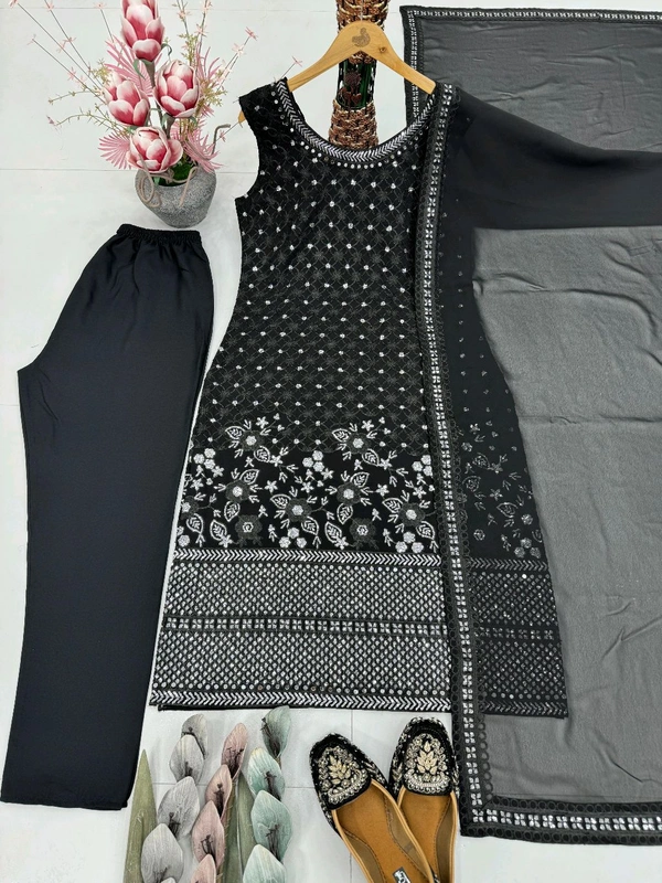 Reem Sheikh Replica Design Black Sleeveless Suit - L