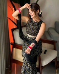 Bandhani Printed Suit With Belt - M