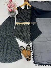 Bandhani Printed Suit With Belt - M