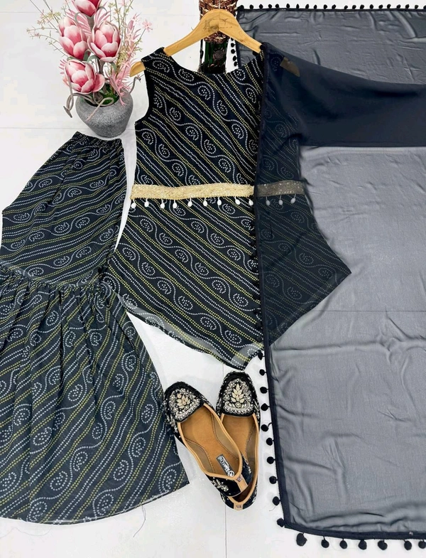 Bandhani Printed Suit With Belt - M