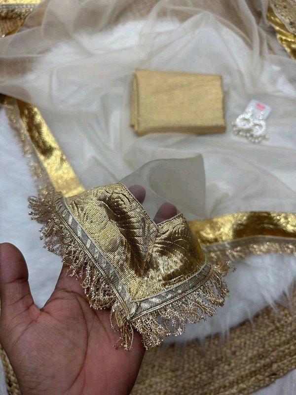 Kajol Inspired Saree With Blouse Piece