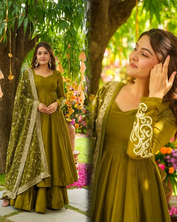 Chiffon Embroidery Anarkali Gown with Bottom and Dupatta Set - M