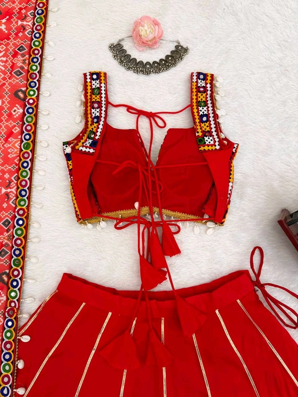 Navratri Special Real Modelling Kodi Work Fully Stiched Lehenga