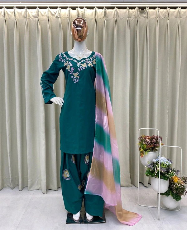 Trending Farsi Salwar Suit - XL