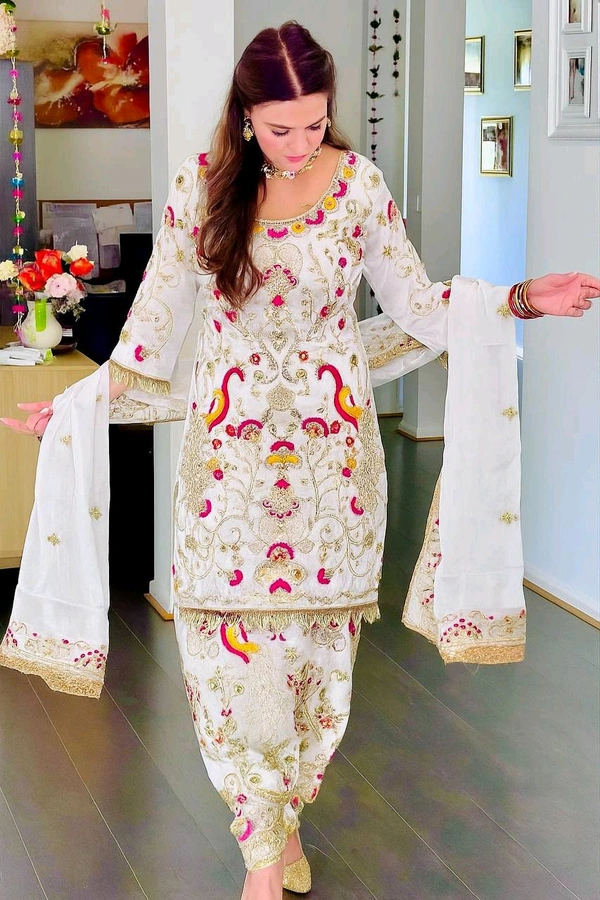 Heavy Designer Jimmo Choo Plazzo Suit - L, White
