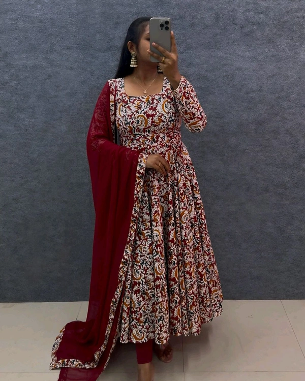 Kalamkari Cotton Gown With Dupatta - Bright Red, S