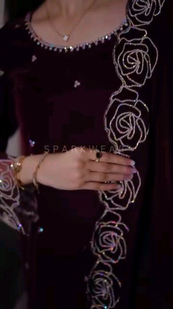 Designer Fully Readymade Velvet Suit - M