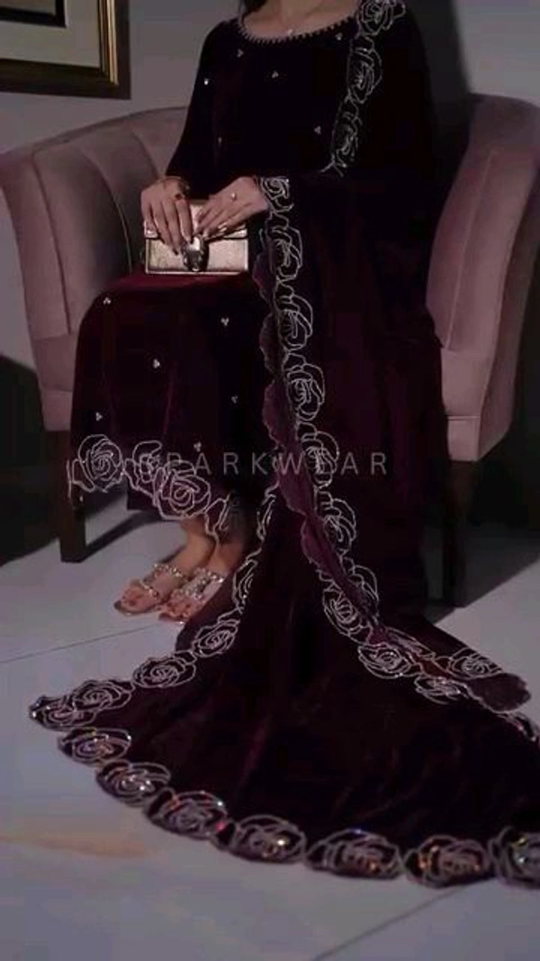 Designer Fully Readymade Velvet Suit - XXL