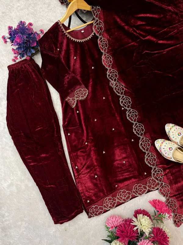 Designer Fully Readymade Velvet Suit - XXL