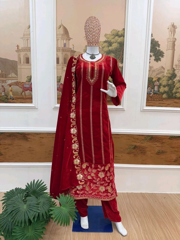 Handwork Fully Embroidery Velvet Suit - M
