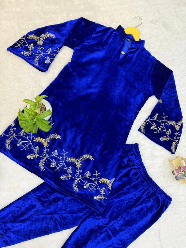 Velvet Co-ord Set - M