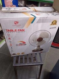Table Fan Fantail Unstoppable High Speed 3speed Control  - Red, 16 Inch