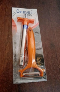 2 In 1 Kitchen Combo Gas Lighter With Vegetable Peeler 