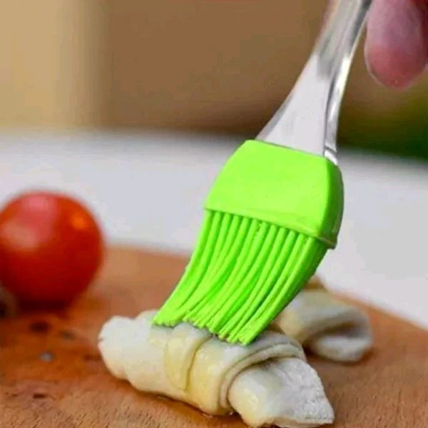 Premium High Quality Silicone Oil Brush MC137