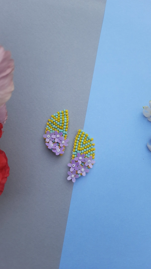 Half Circle Sequins Stud