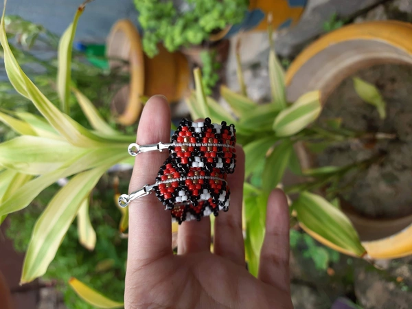 Geometrical Pattern Hoop
