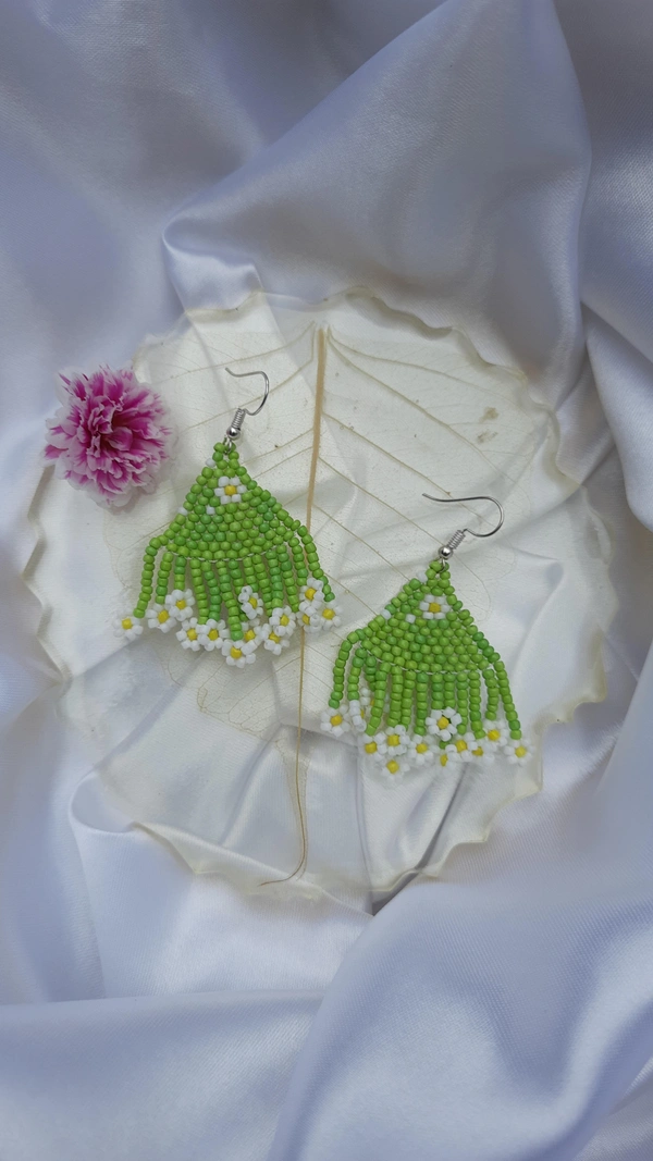 Daisy Fringe Earring 