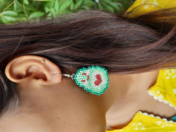 Avocado Earring 