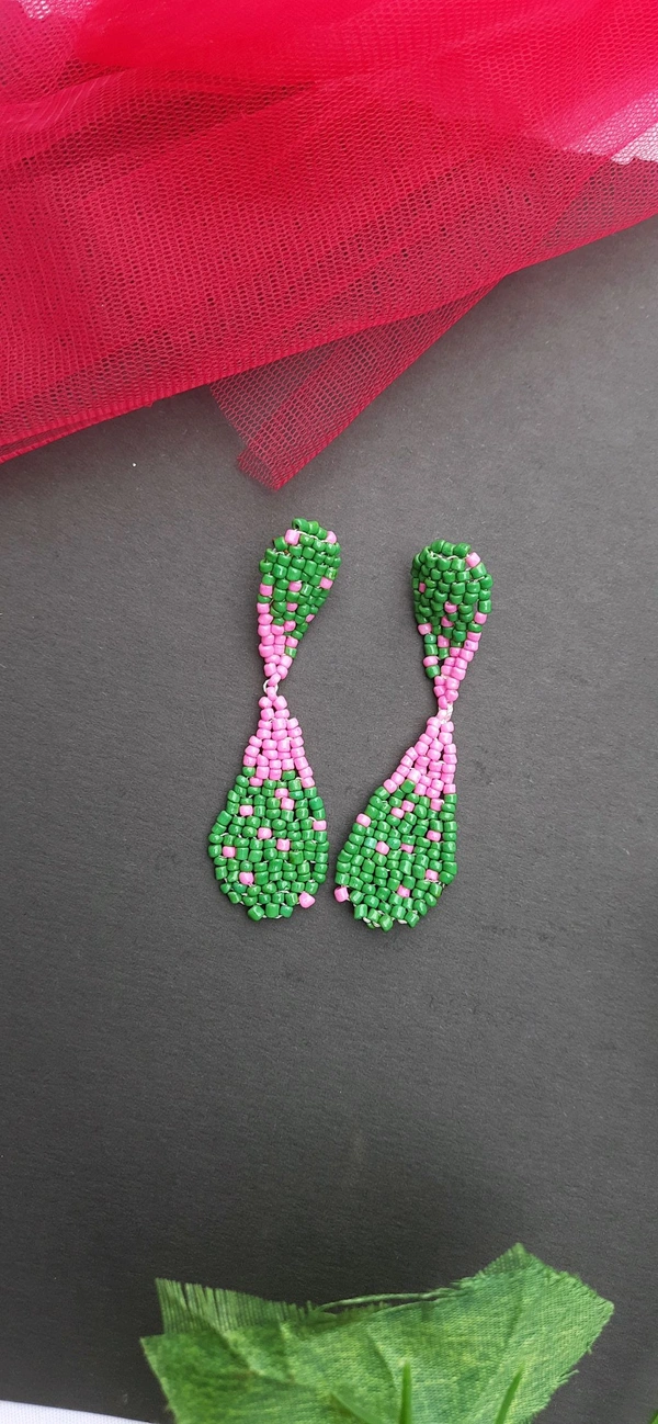 TEARDROP earring 