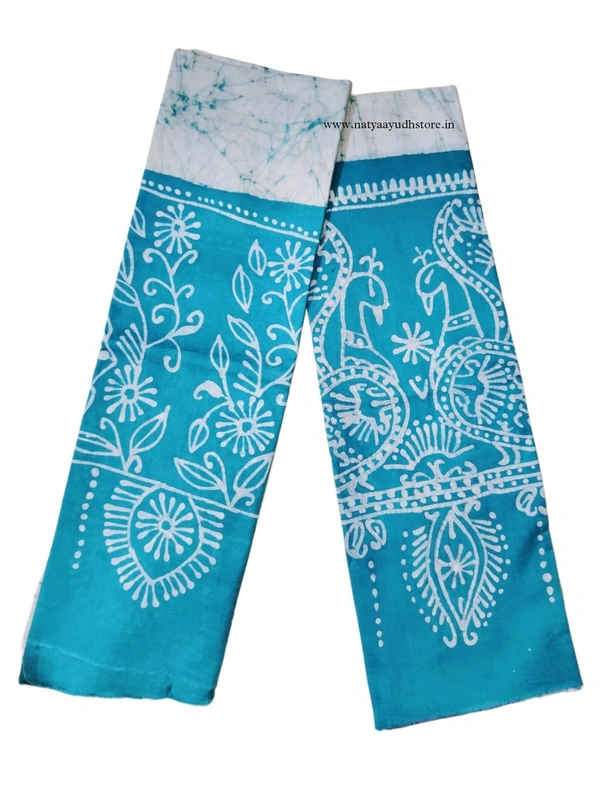 Phiroza & White Batik Printed Pure Cotton Uttorio
