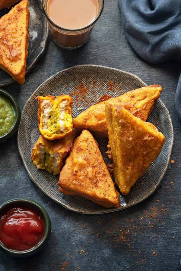 break fast - nashta,samosa, aloobanda, bread pakoda, jalebi, mangoda, bhajiya, alubanda - 2 ब्रेड पकोडा ( 8 Am to 2 pm)