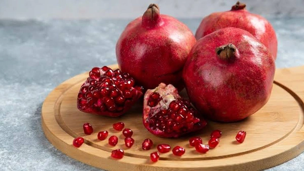 all fruits ( फल) - seb ( apple) , kela ( banana) , angoor ( grapes) , anar , santara ( orange) , keevi, aam (mango), fal - अनार 500 ग्राम