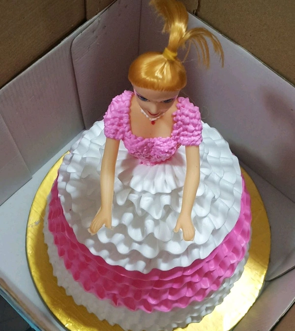Cakes, Ice creams, pastie - custom special cakes (price - 200 to 800)