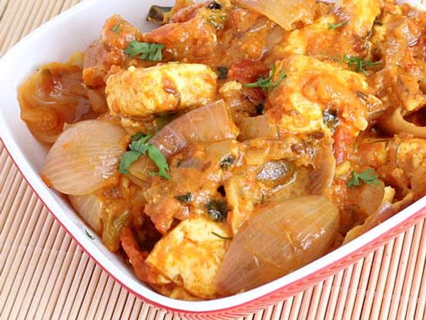 पनीर स्पेशल डिशेज- shahi paneer, matar paneer, kadhai paneer, butter paneer - पनीर दो प्याजा 1 प्लेट