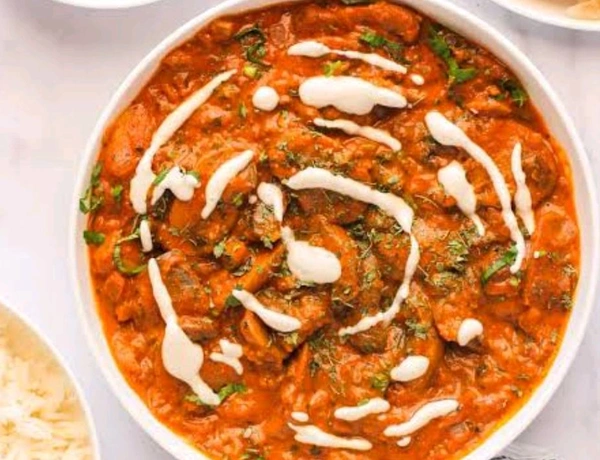 सभी स्पेशल दाल और सभी सब्जी - daal makhani, dal fry, mix veg sabji , chola masala, aloo jeera - मशरूम मसाला फूल प्लेट