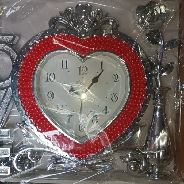 Clock Heart Shape - blue