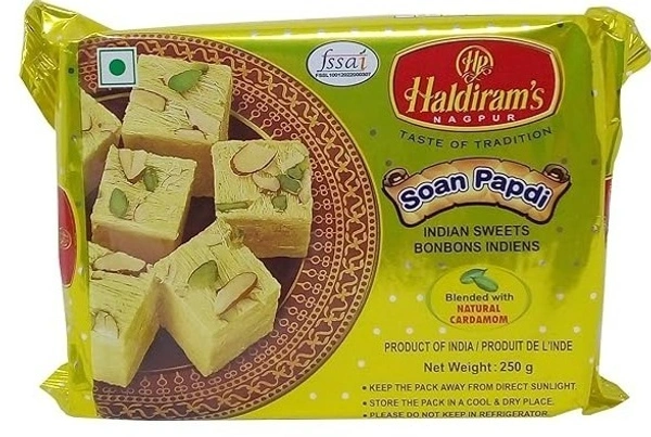 Haldiram's Soan Papdi Blended with Natural Cardmom, 250g