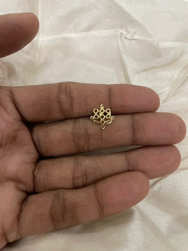 Set Of 5 Screw Nose Pins 
