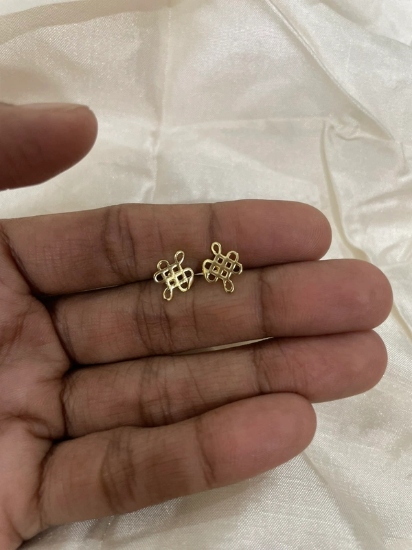 Set Of 5 Screw Earrings 