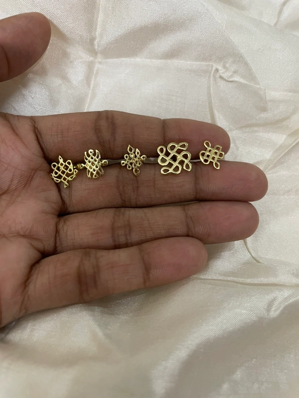 Set Of 5 Screw Earrings 